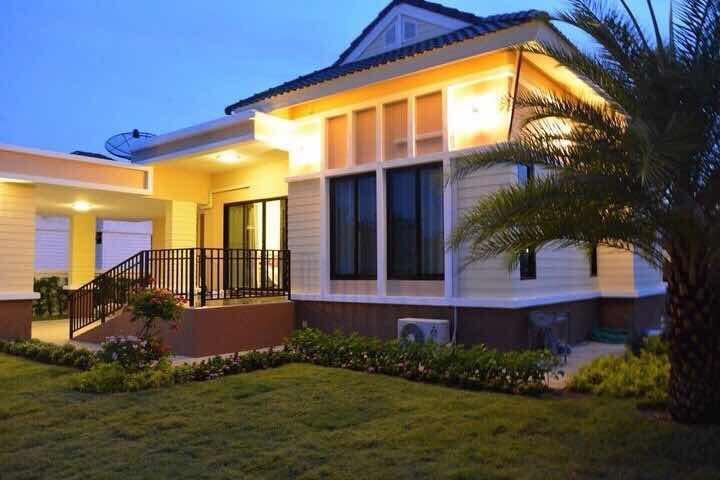 Ban Sumalai Hotel ระยอง ภายนอก รูปภาพ