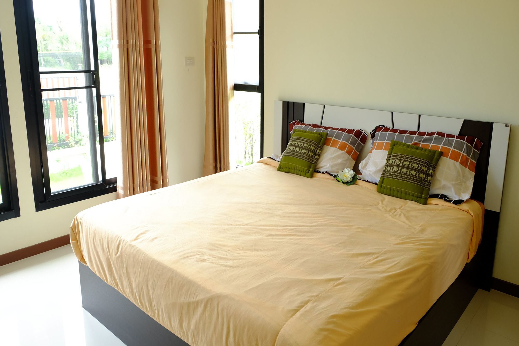 Ban Sumalai Hotel ระยอง ภายนอก รูปภาพ