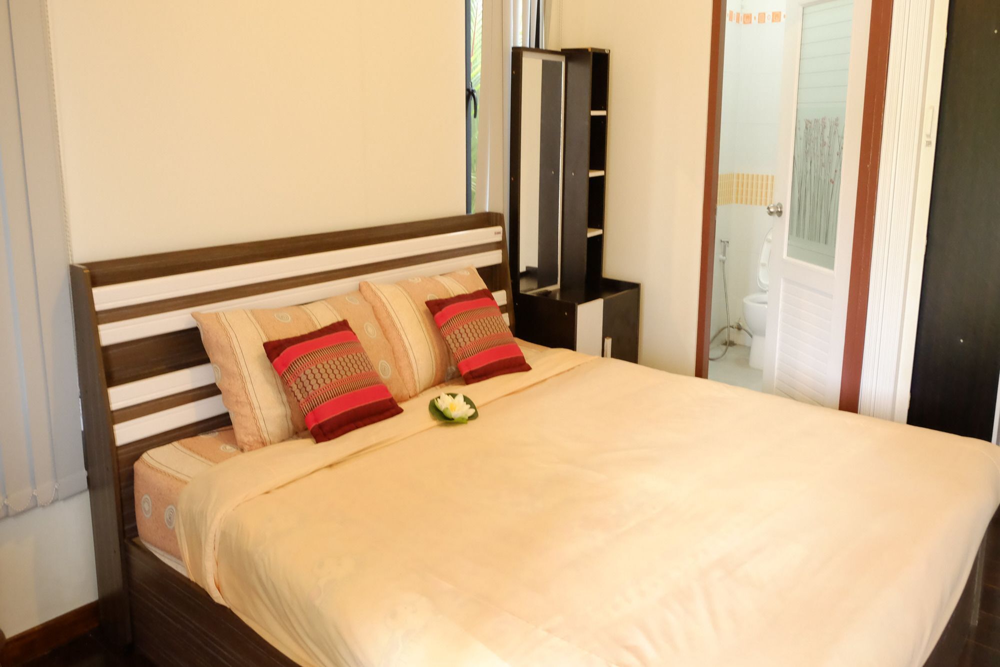 Ban Sumalai Hotel ระยอง ภายนอก รูปภาพ